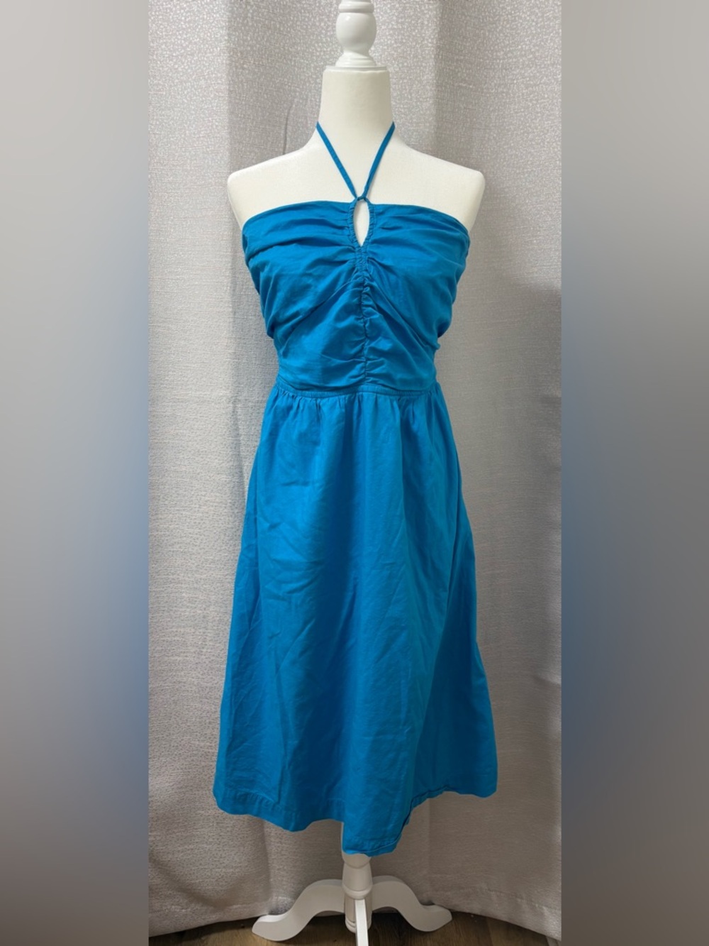 LOFT Women’s Blue Halter Ruched Smocked Midi Dress Size 10P Sundress, Vacation